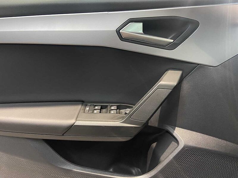 SEAT Leon Sportstourer FR 1.5 eTSI ACT DSG*MATRIX*