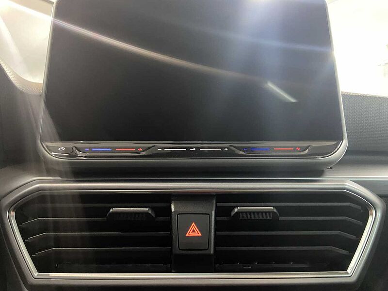 SEAT Leon Sportstourer FR 1.5 eTSI ACT DSG*MATRIX*