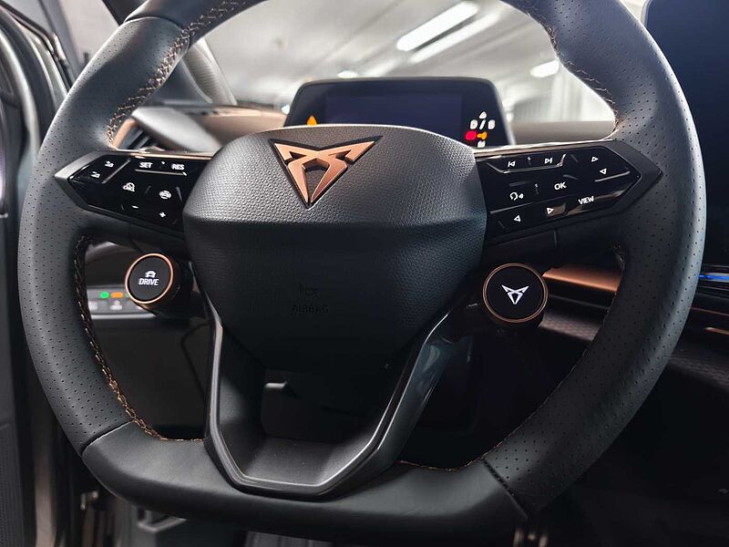 CUPRA Tavascan VZ 4Drive 250 kW (340 PS) 77 kWh