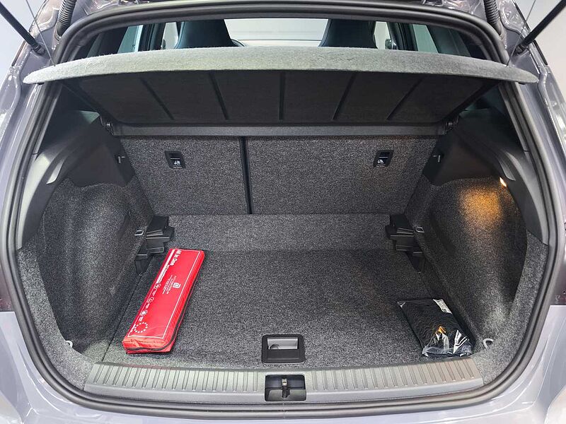 SEAT Arona FR Black Edition 1.0 TSI 116 PS DSG