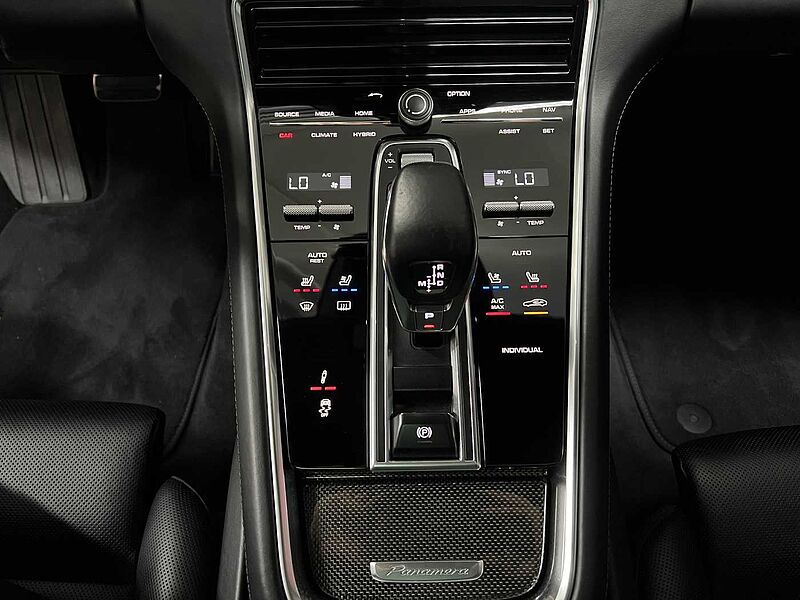 Porsche Panamera Turbo S E-Hybrid Sport Turismo Keramik